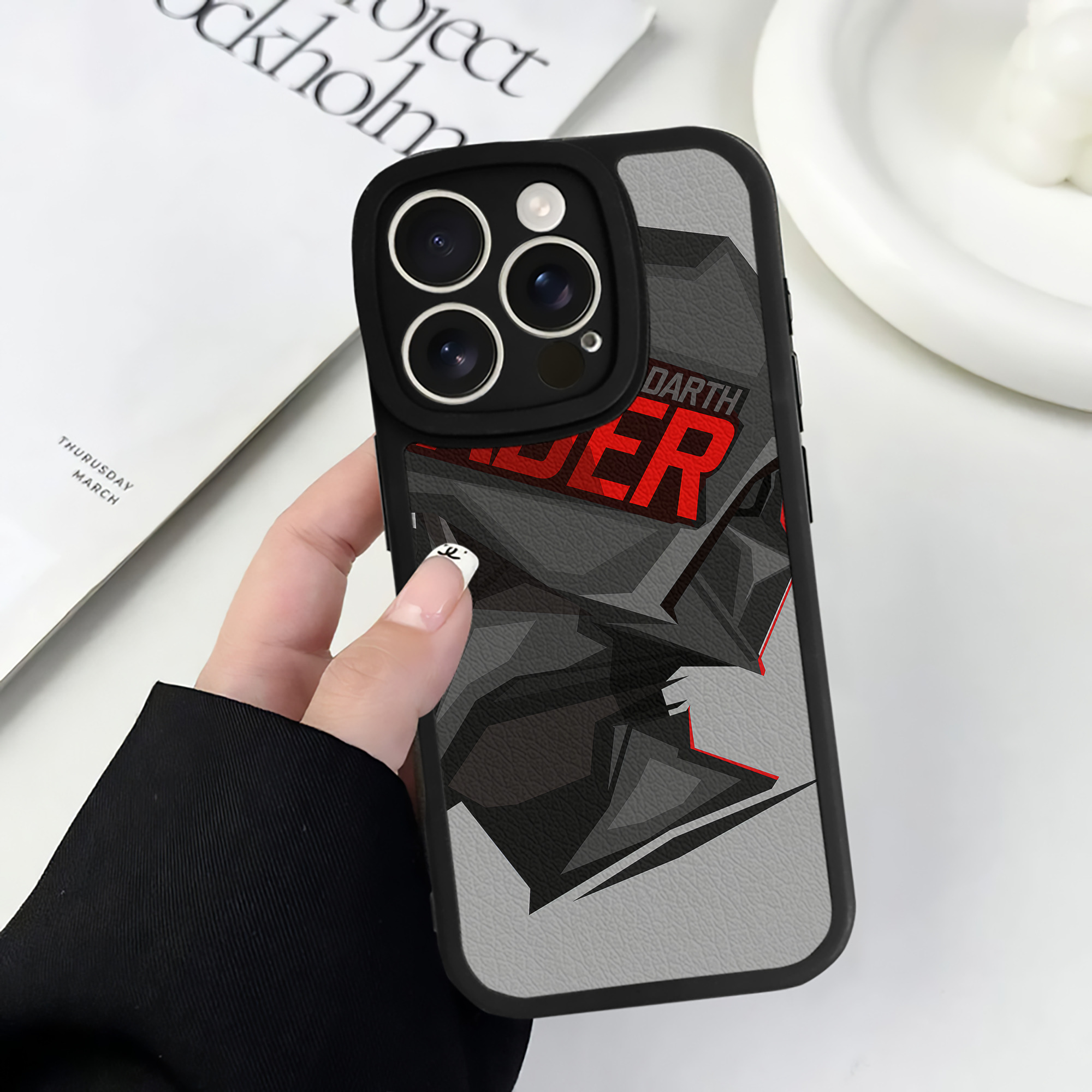 （画像用） スター・ウォーズ Star Wars 【iPhone 16シリーズ対応】シリコンスマホケース（レザー調） 材質：シリコン